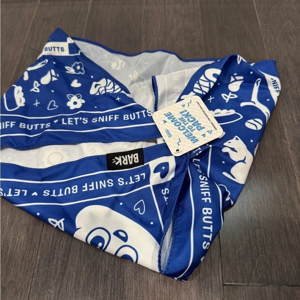 NWT Barkbox Let’s Sniff Butts Blue Bandana with Playful Print